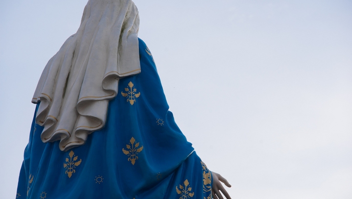 What Mary Teaches Us About Saying Yes to God: Courage in the Quiet